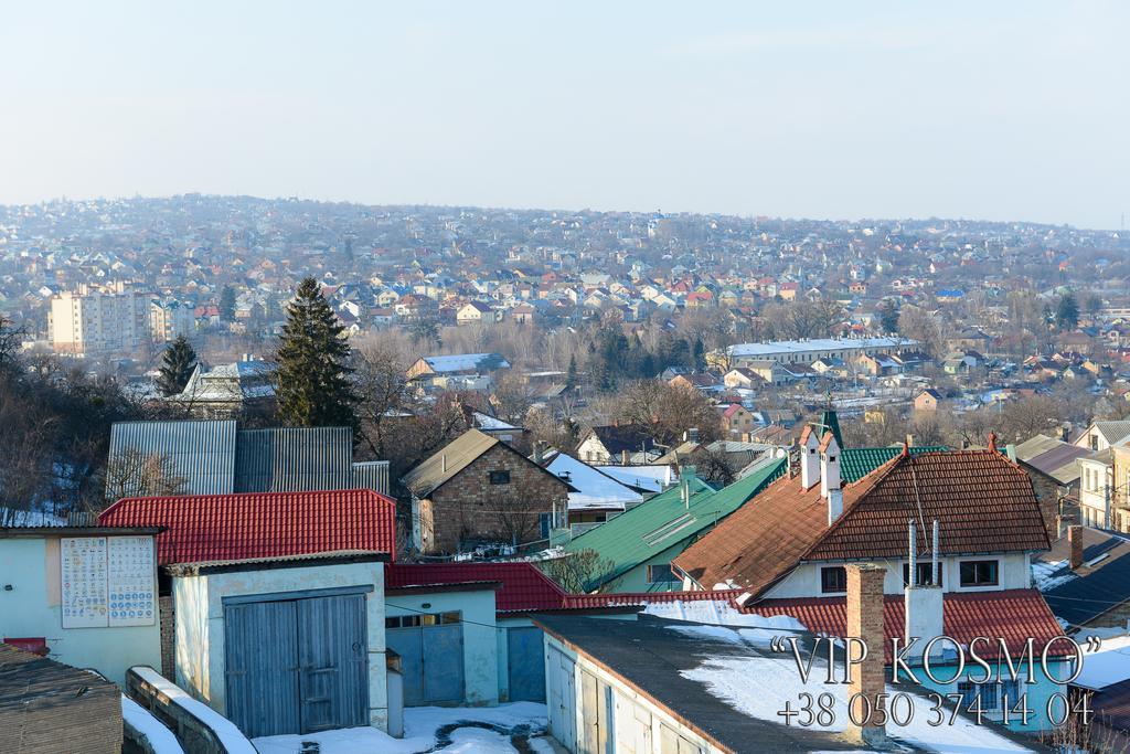 Apart Club Kosmo Apartamento Chernivtsi Habitación foto